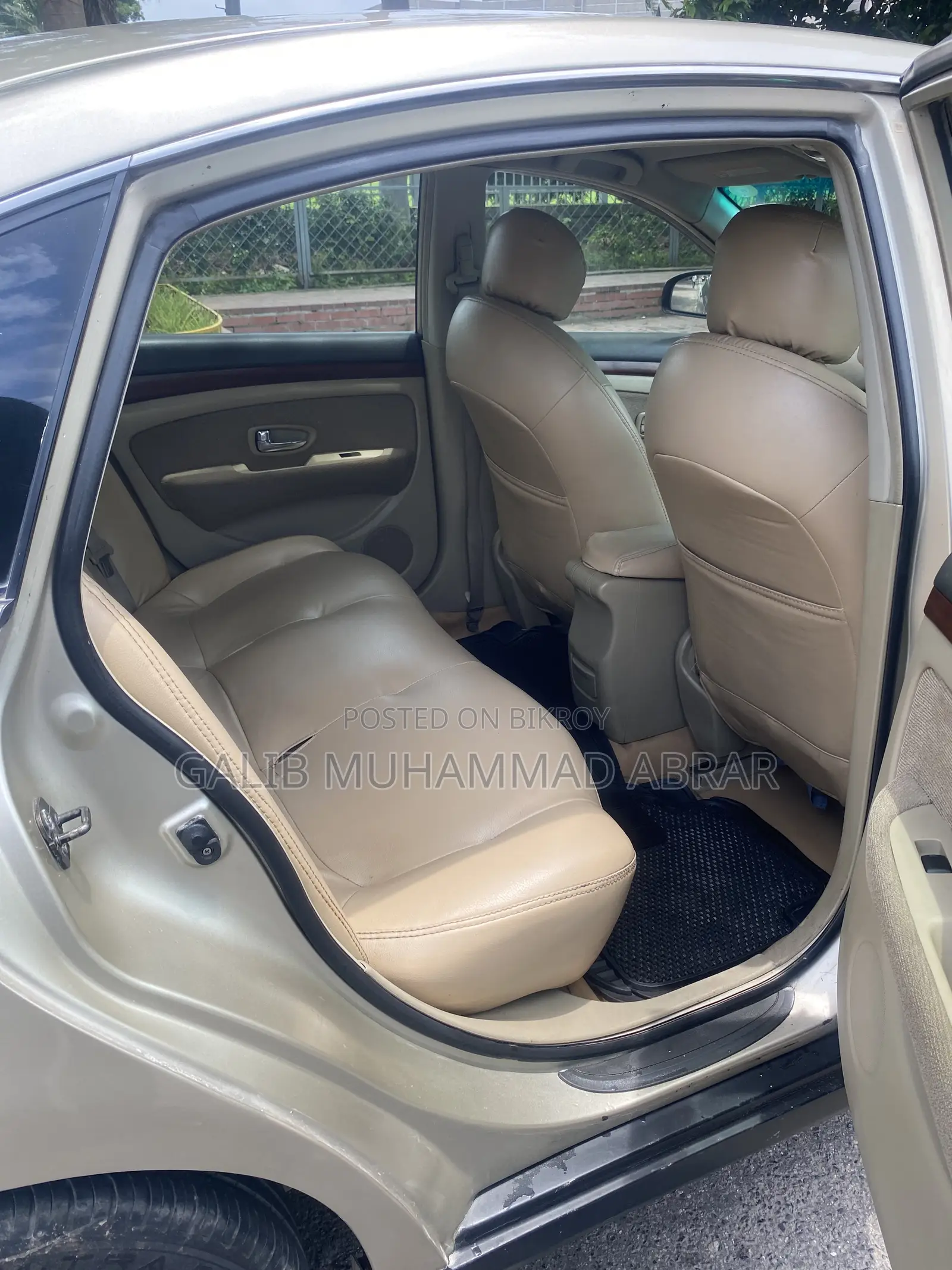 Nissan Bluebird Sylphy 2006 Gold