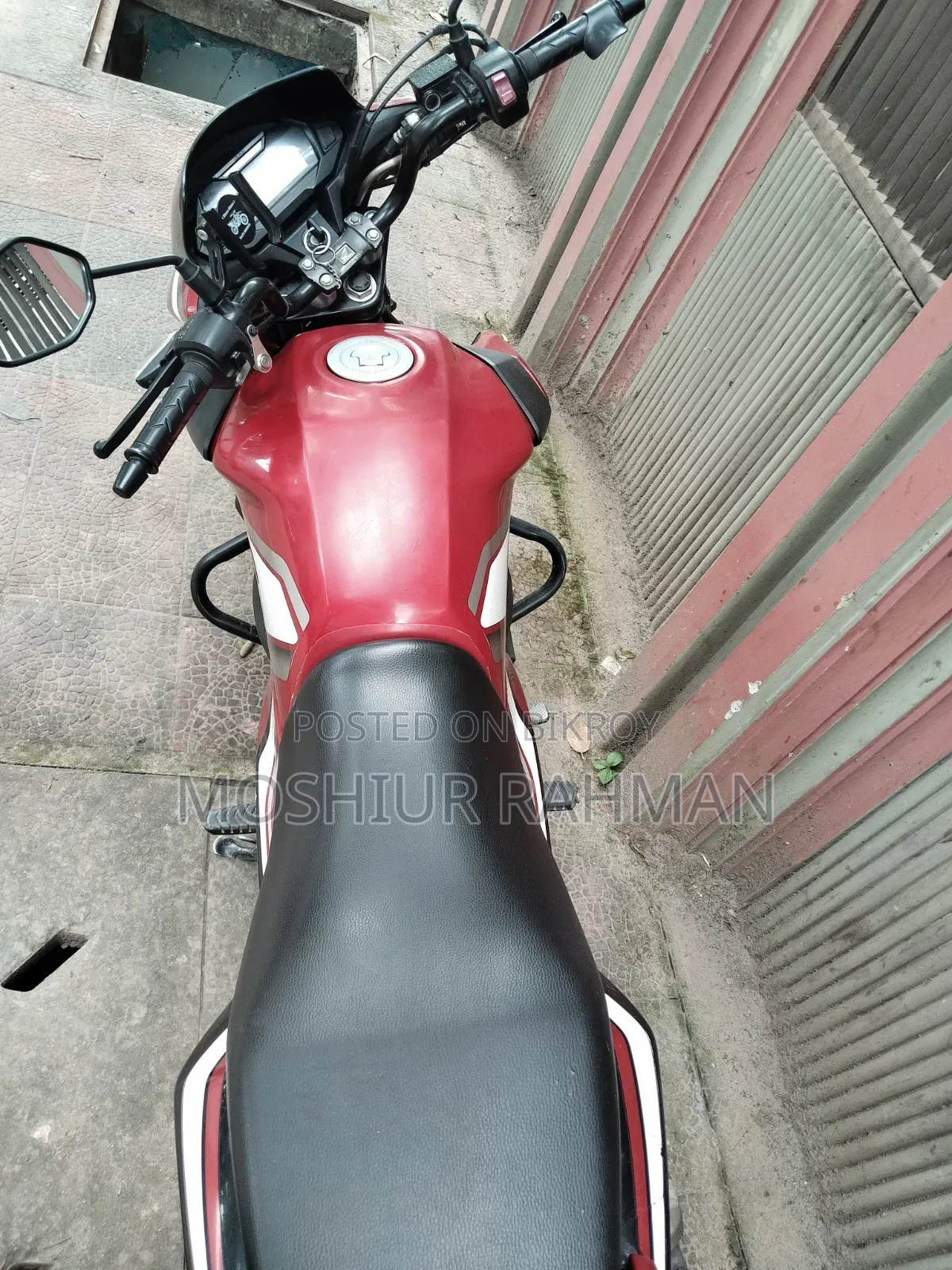 হোন্ডা ২০২৫ লাল