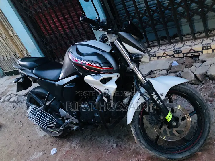 Yamaha FZ 2017 White