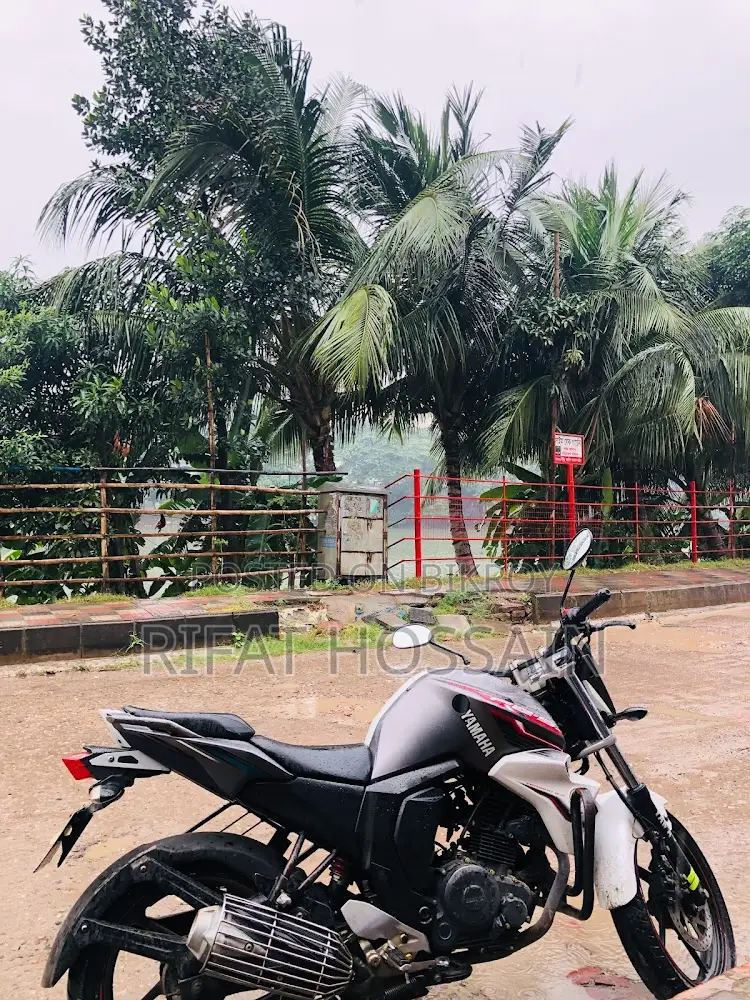 Yamaha FZ 2017 White