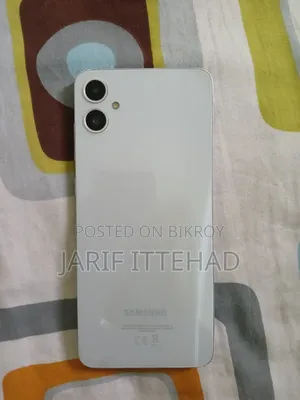 Samsung Galaxy A05 64 GB Silver