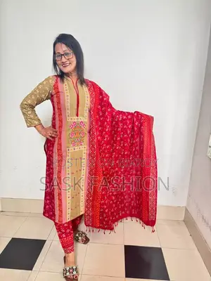 কটন এমব্রয়ডারি রেডি থ্রিপিস