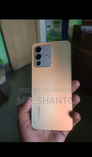 Vivo V23 256 GB Gold