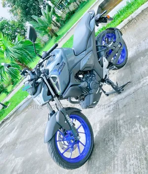 Yamaha FZ 2025 Silver