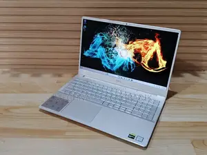 Laptop Dell 4GB Intel SSD 500GB