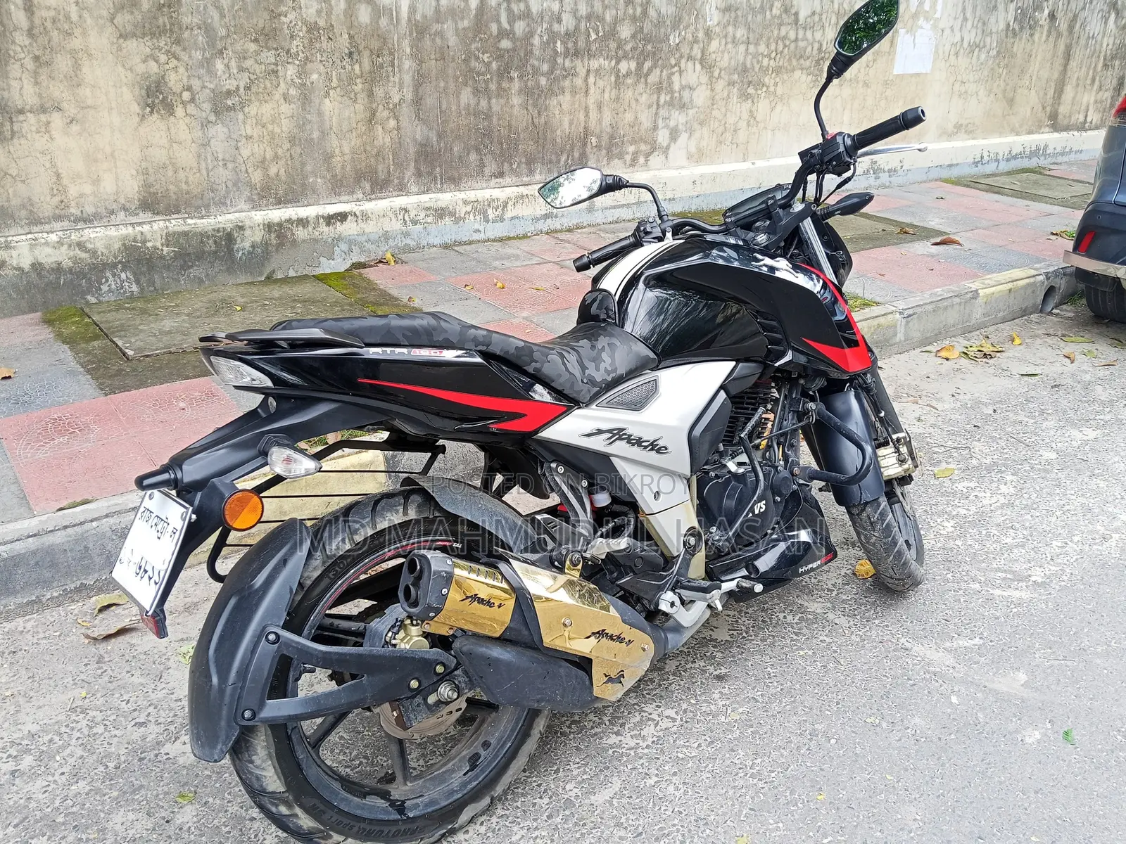 TVS Apache 160 4V 2023 Black
