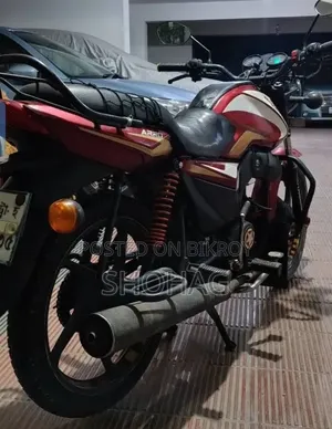 Mahindra Duro 2015 Red