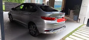 হোন্ডা গ্রেস ২০১৮ সিলভার
