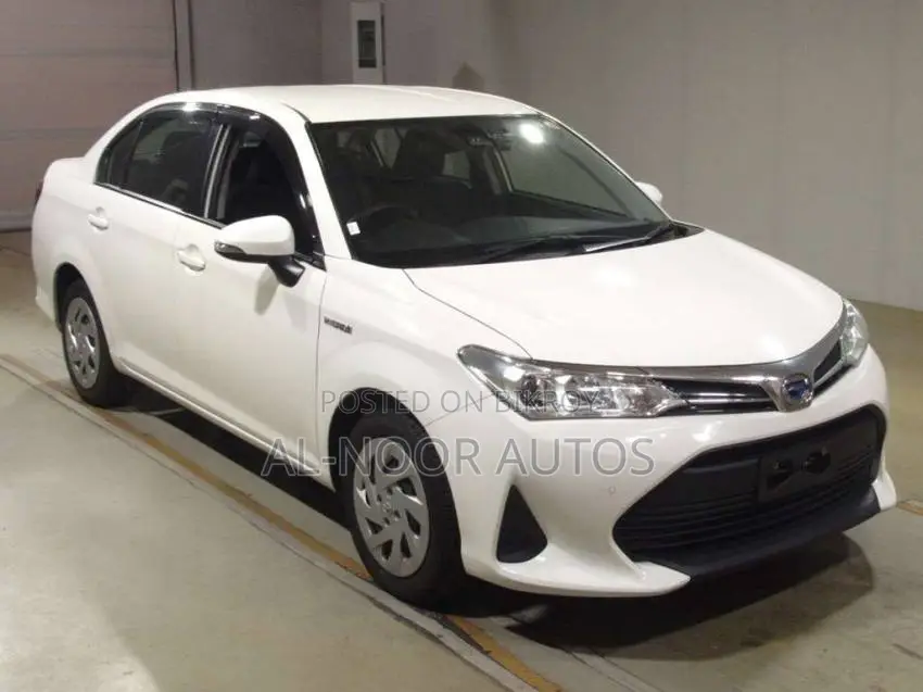 Toyota Axio 2021 White