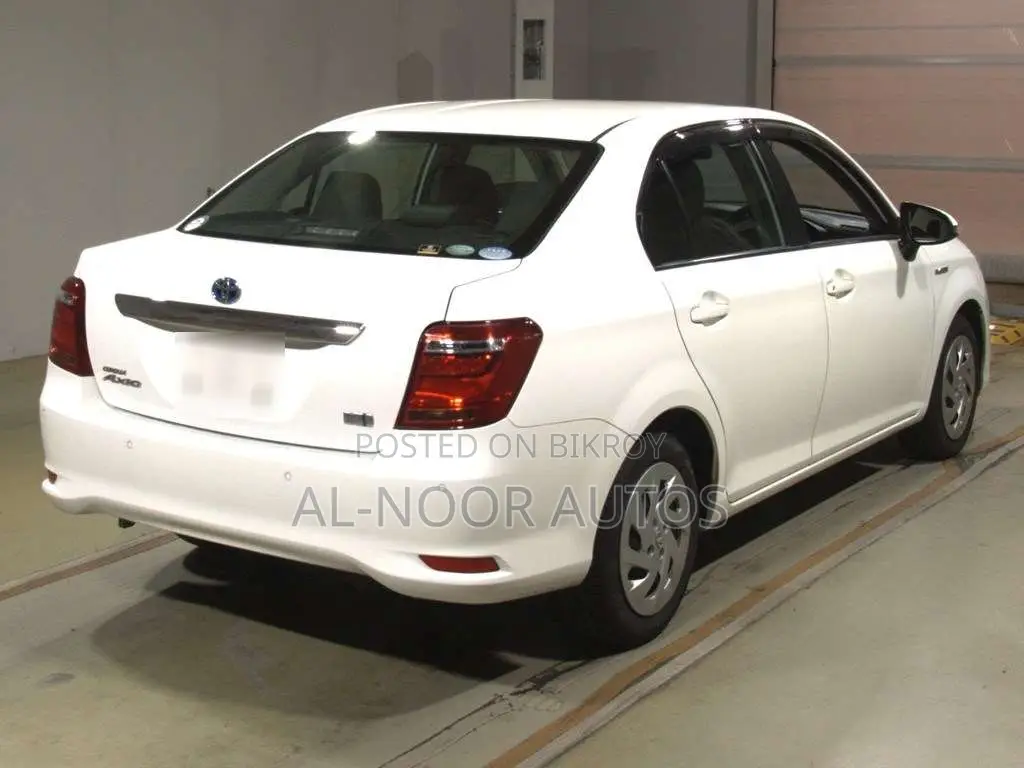 Toyota Axio 2021 White