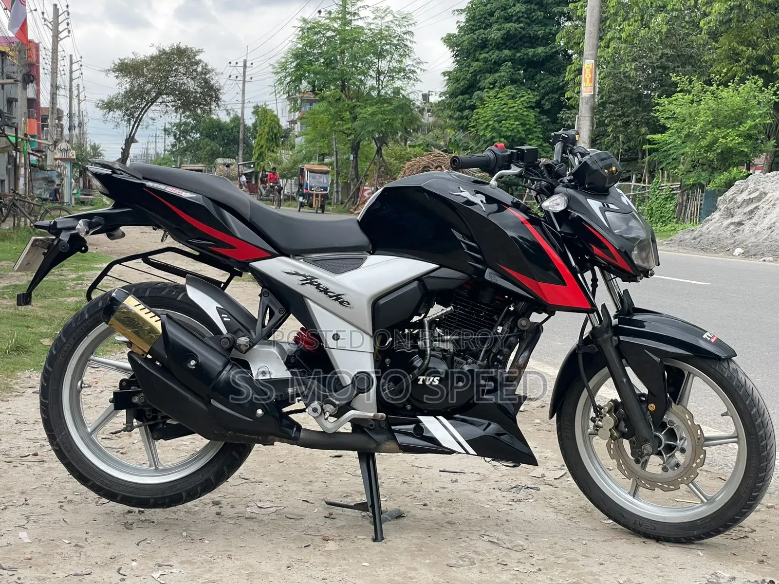 TVS Apache RTR 160 4V 2024 Black