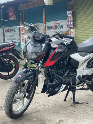 TVS Apache RTR 160 4V 2024 Black