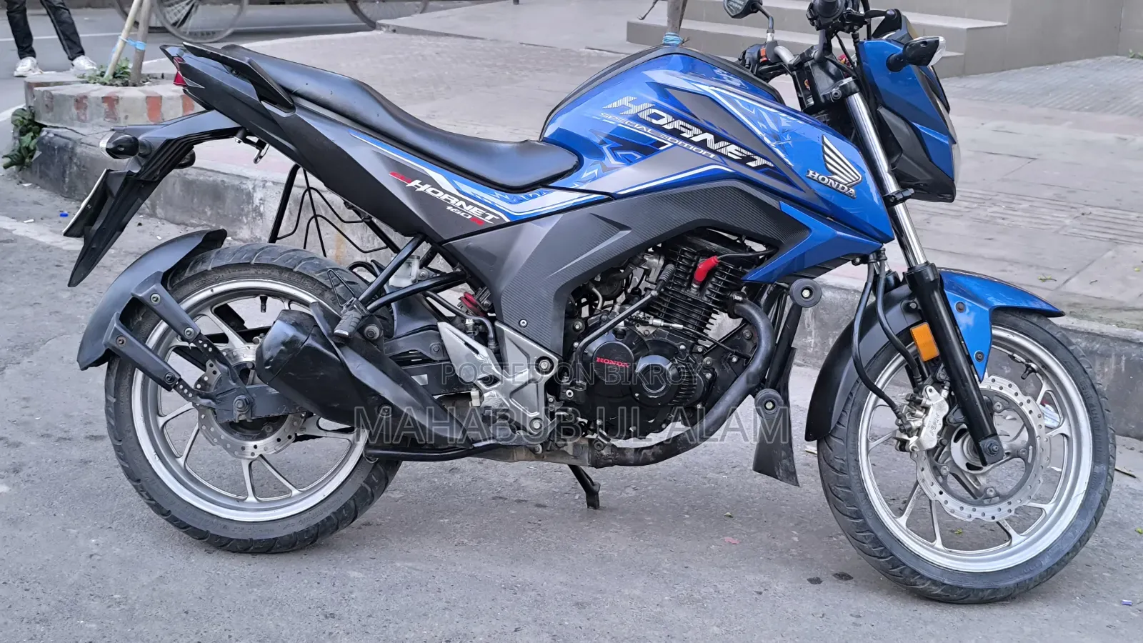Honda Hornet 2020 Blue