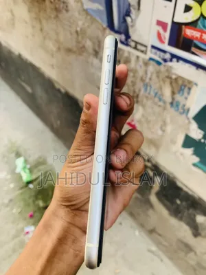 Apple iPhone 11 64 GB White
