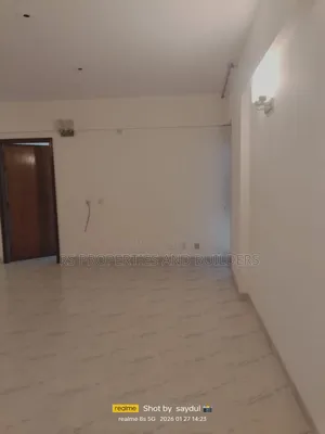 Furnished 3-bedroom Apartment in Bashundhara R/A, Basundhara for sale