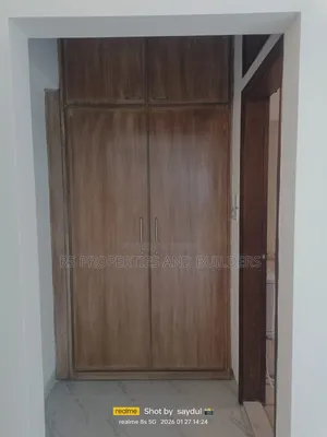 Furnished 3-bedroom Apartment in Bashundhara R/A, Basundhara for sale