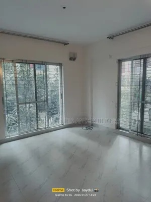 Furnished 3-bedroom Apartment in Bashundhara R/A, Basundhara for sale