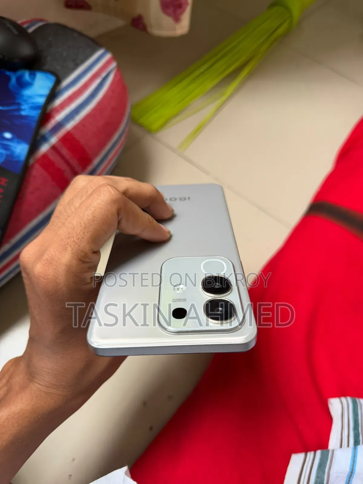 Vivo iQOO Z10x 128 GB Silver