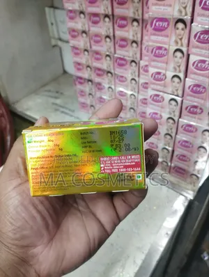 ফেম গোল্ড ব্লিচ