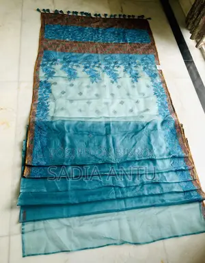 আড়ংয়ের পিওর মসলিন শাড়ি