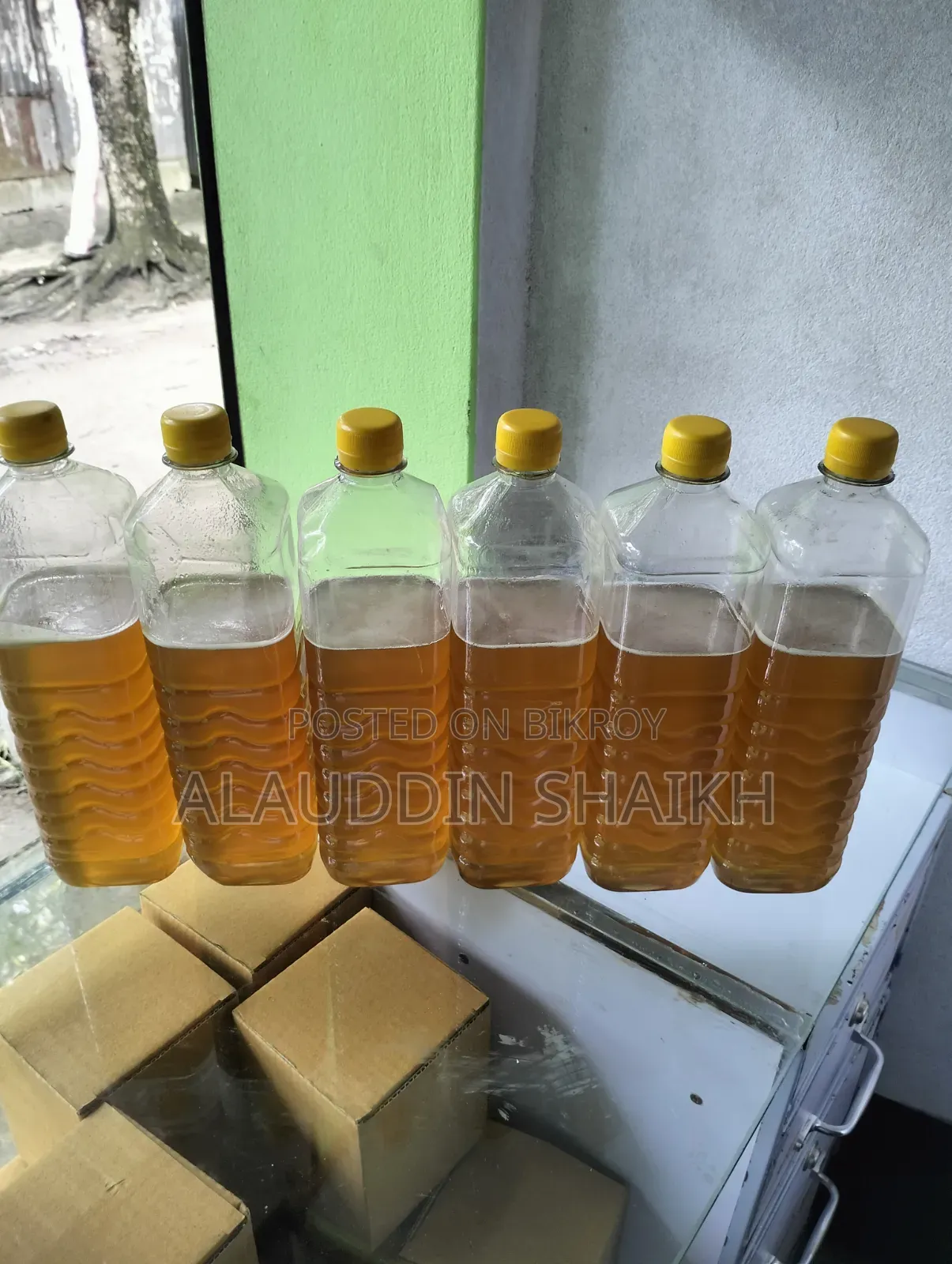Natural Honeycomb Honey