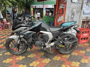 Yamaha 2018 Black
