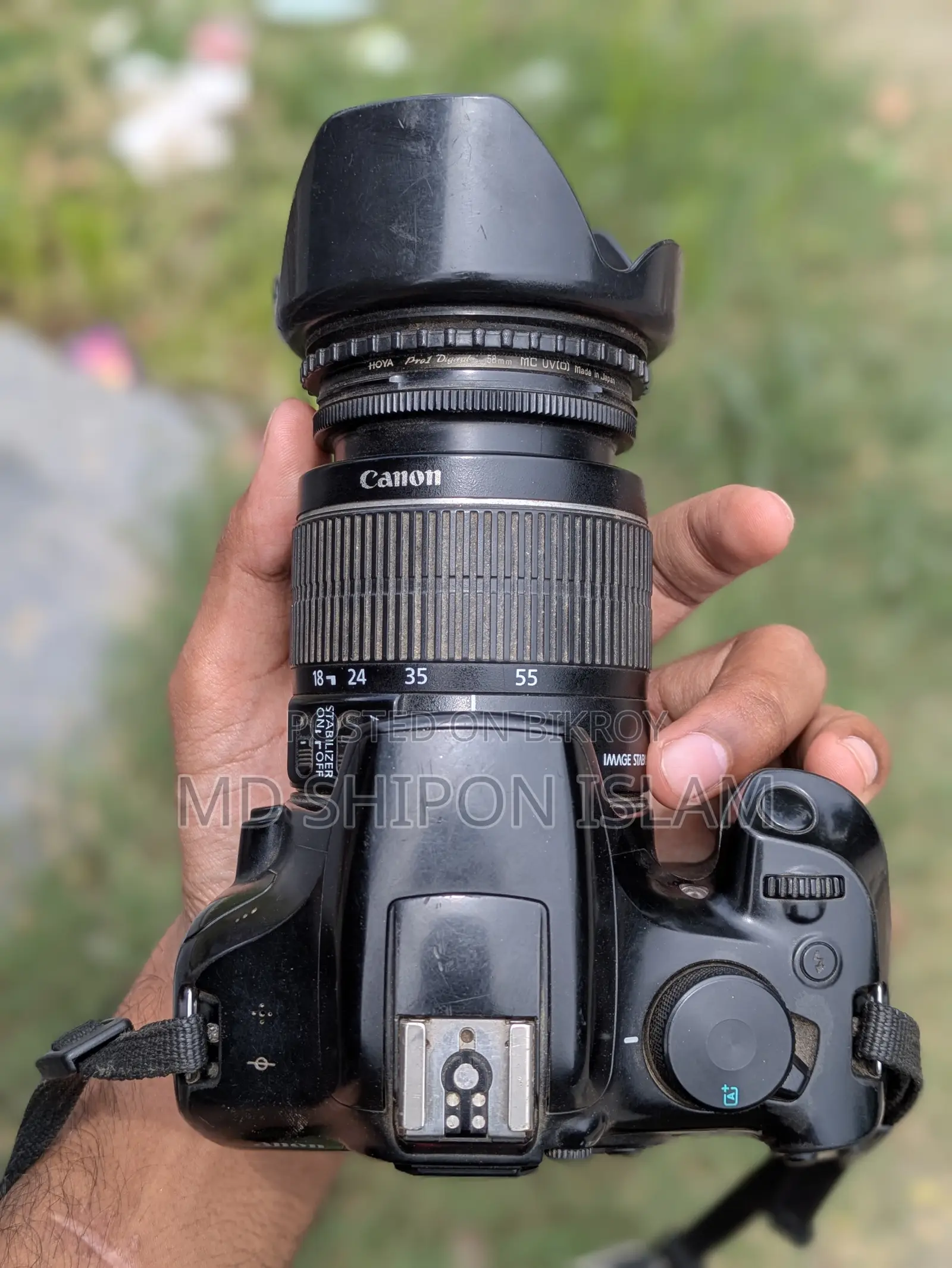 Canon 1300 D