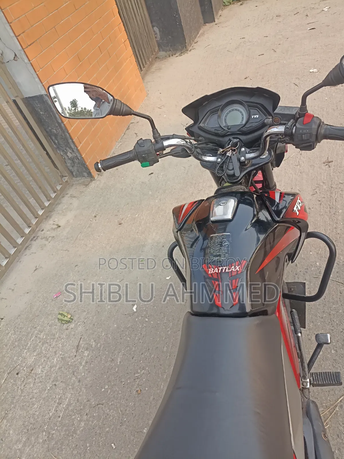 টিভিএস স্ট্রাইকার ১২৫ ২০১৮ ব্ল্যাক