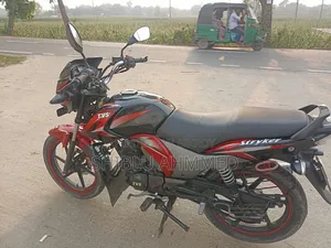 টিভিএস স্ট্রাইকার ১২৫ ২০১৮ ব্ল্যাক
