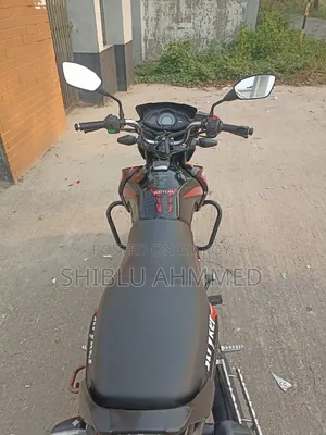 টিভিএস স্ট্রাইকার ১২৫ ২০১৮ ব্ল্যাক