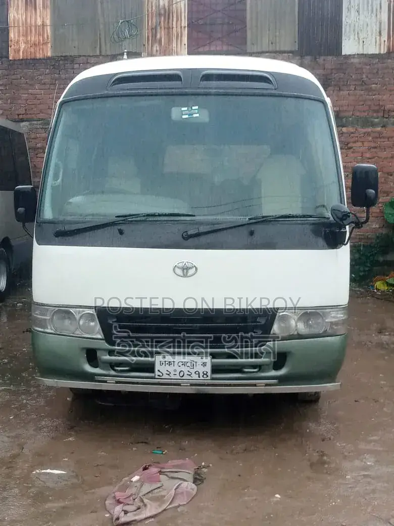 Toyota Coaster 2012 White