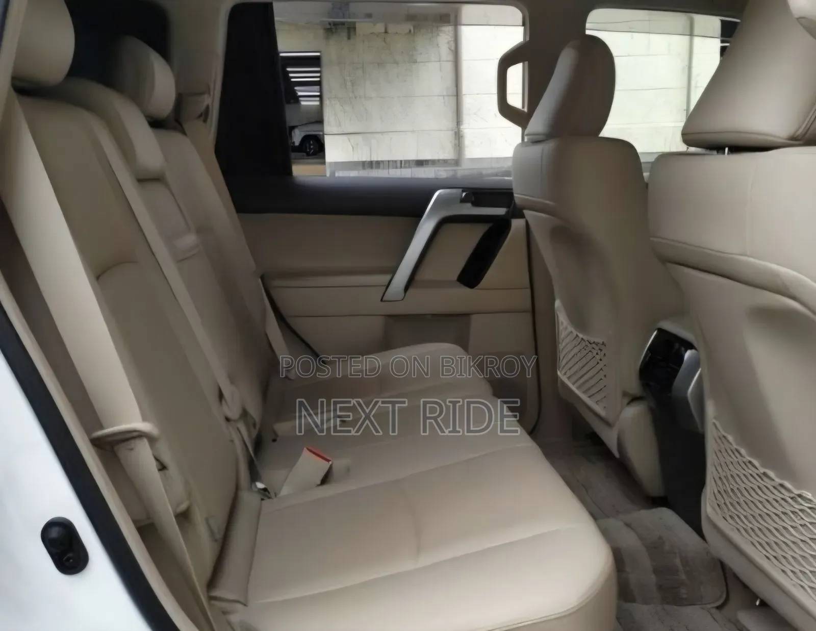 Toyota Land Cruiser Prado 2023 Pearl