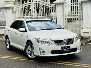 Toyota Camry 2013 Pearl