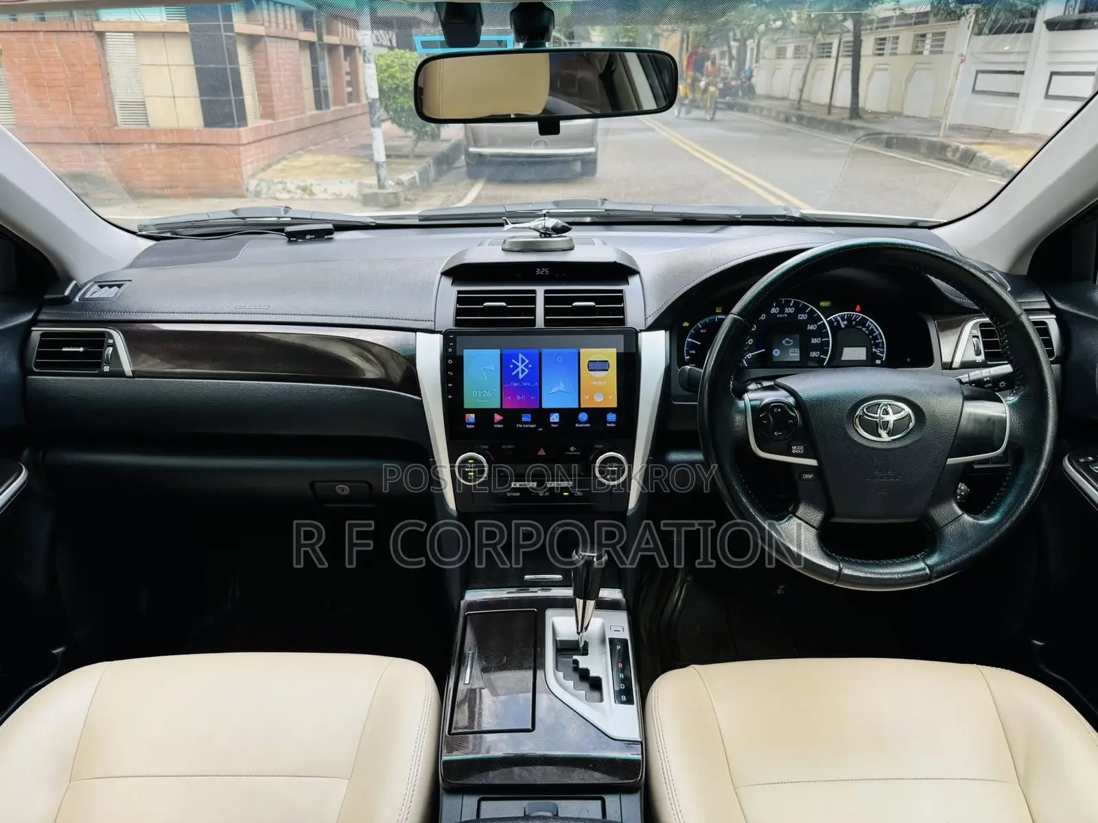 Toyota Camry 2013 Pearl