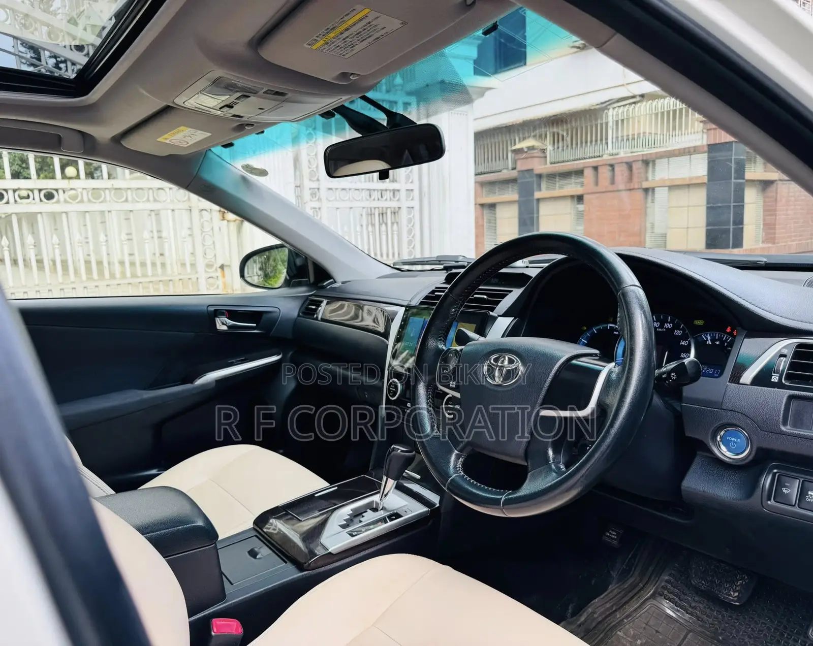 Toyota Camry 2013 Pearl