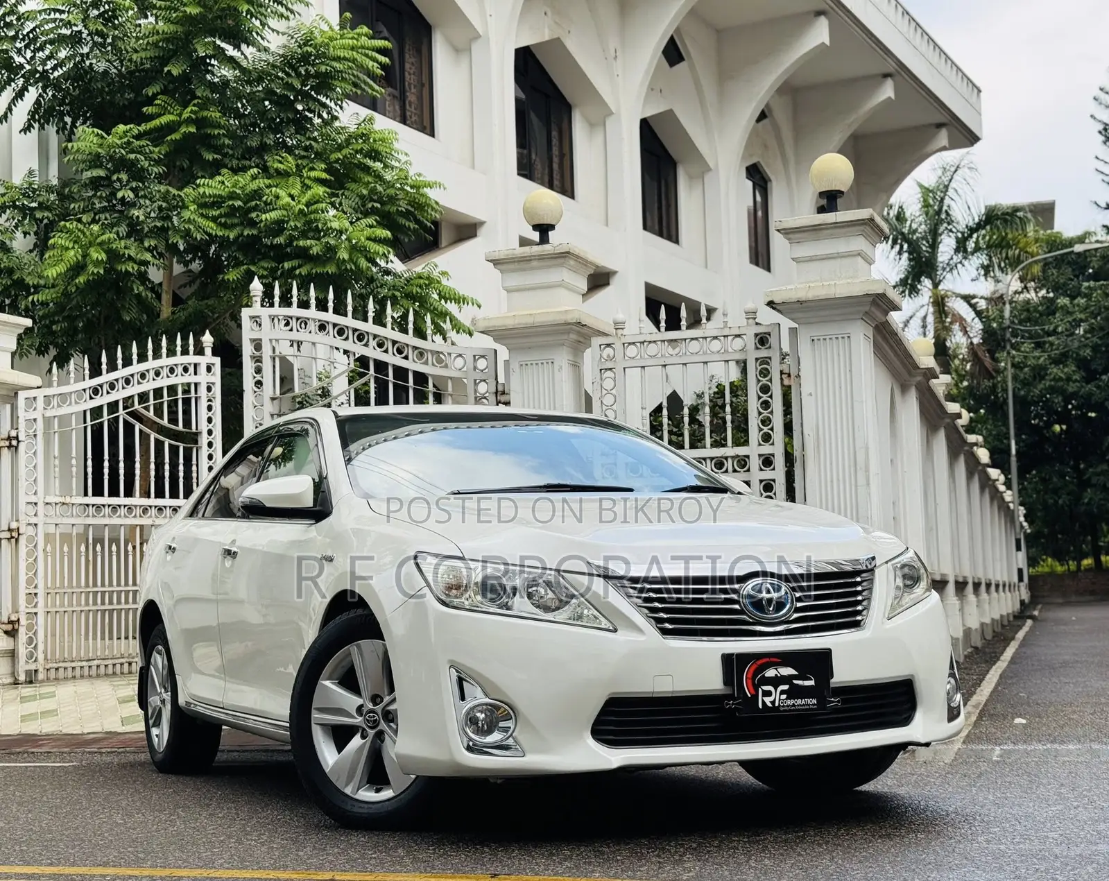 Toyota Camry 2013 Pearl