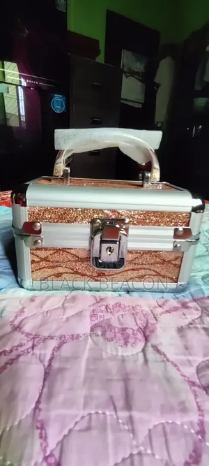 জুয়েলারি বক্স