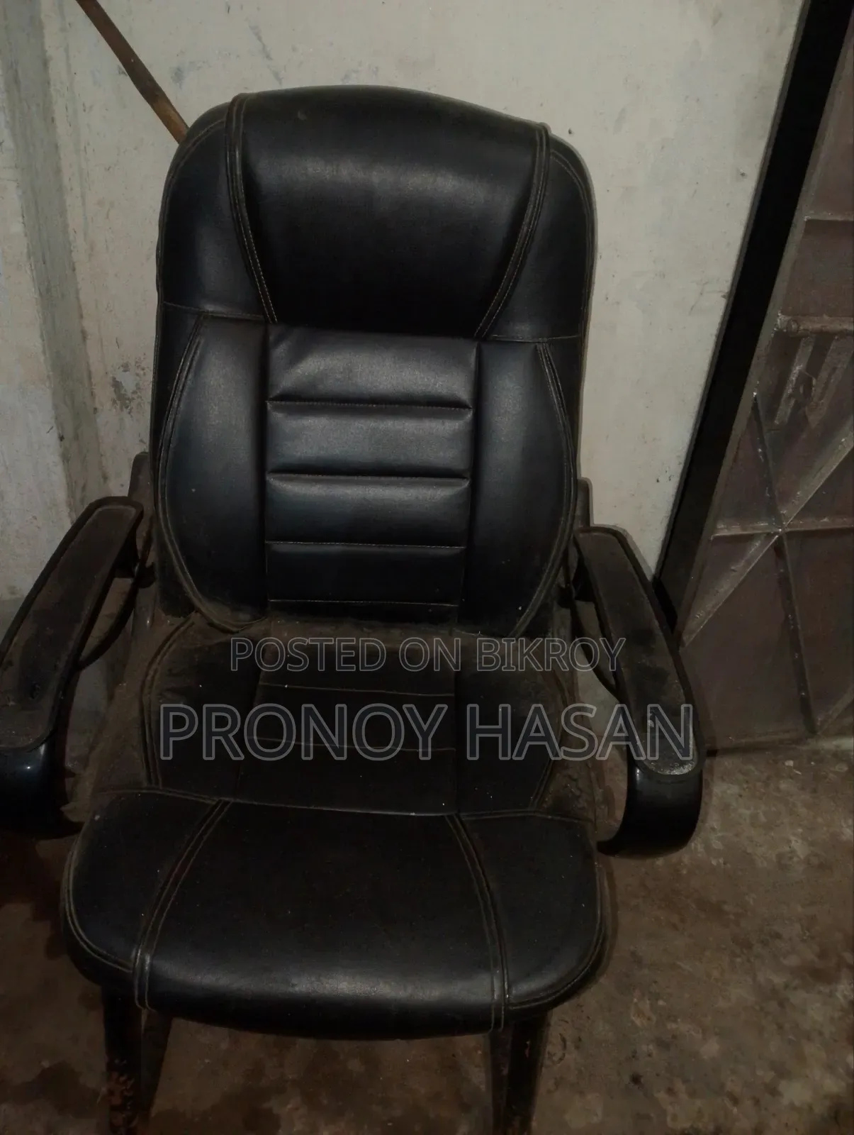 Leather Cloth Chair