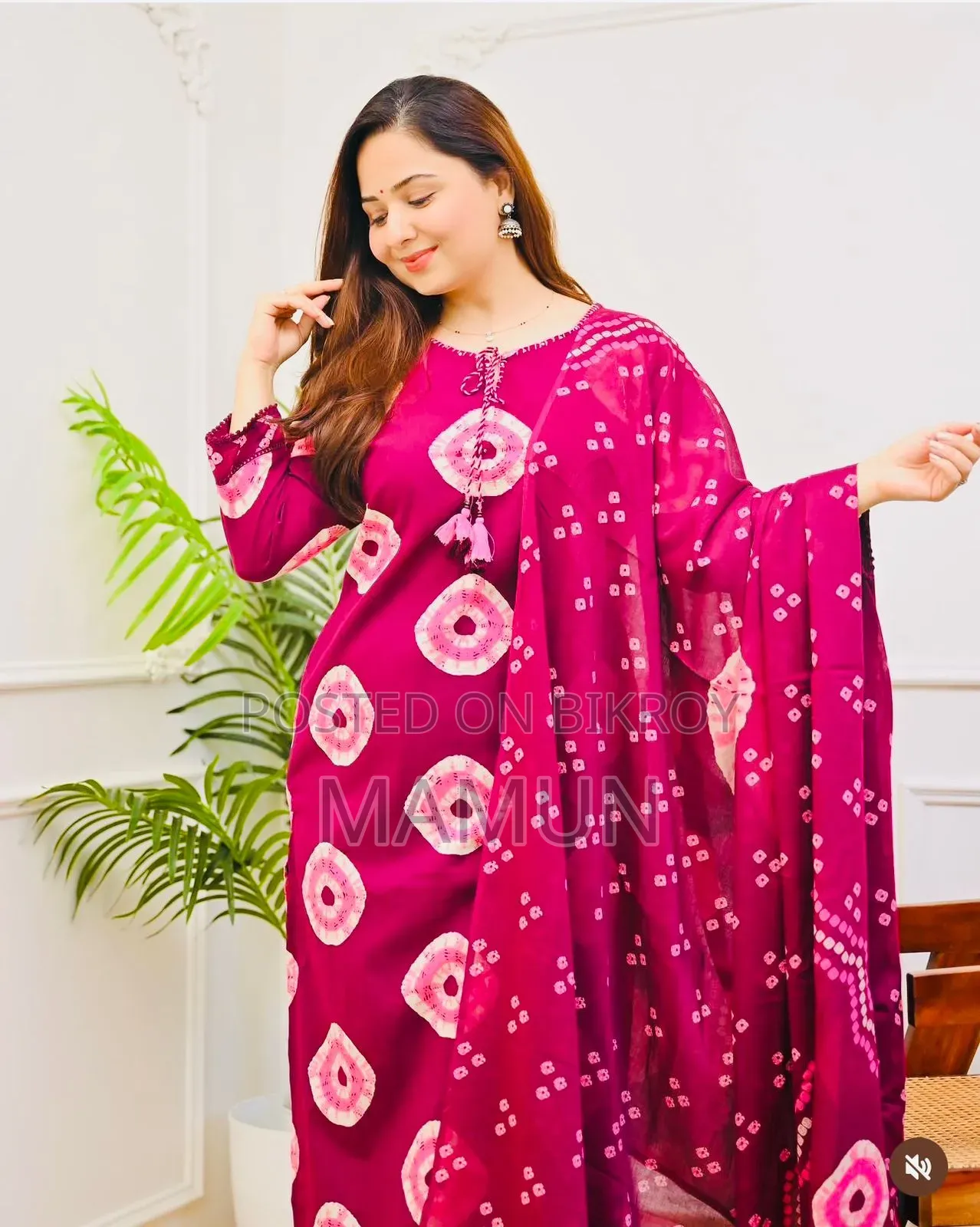 চুনরি প্রিন্ট থ্রি পিস