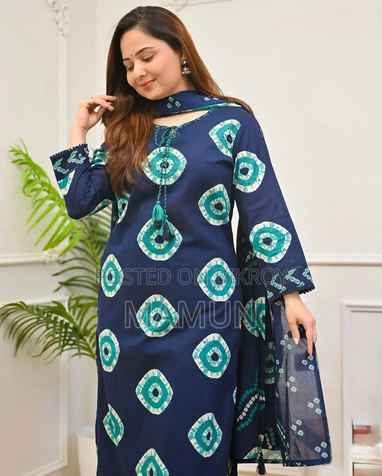 চুনরি প্রিন্ট থ্রি পিস