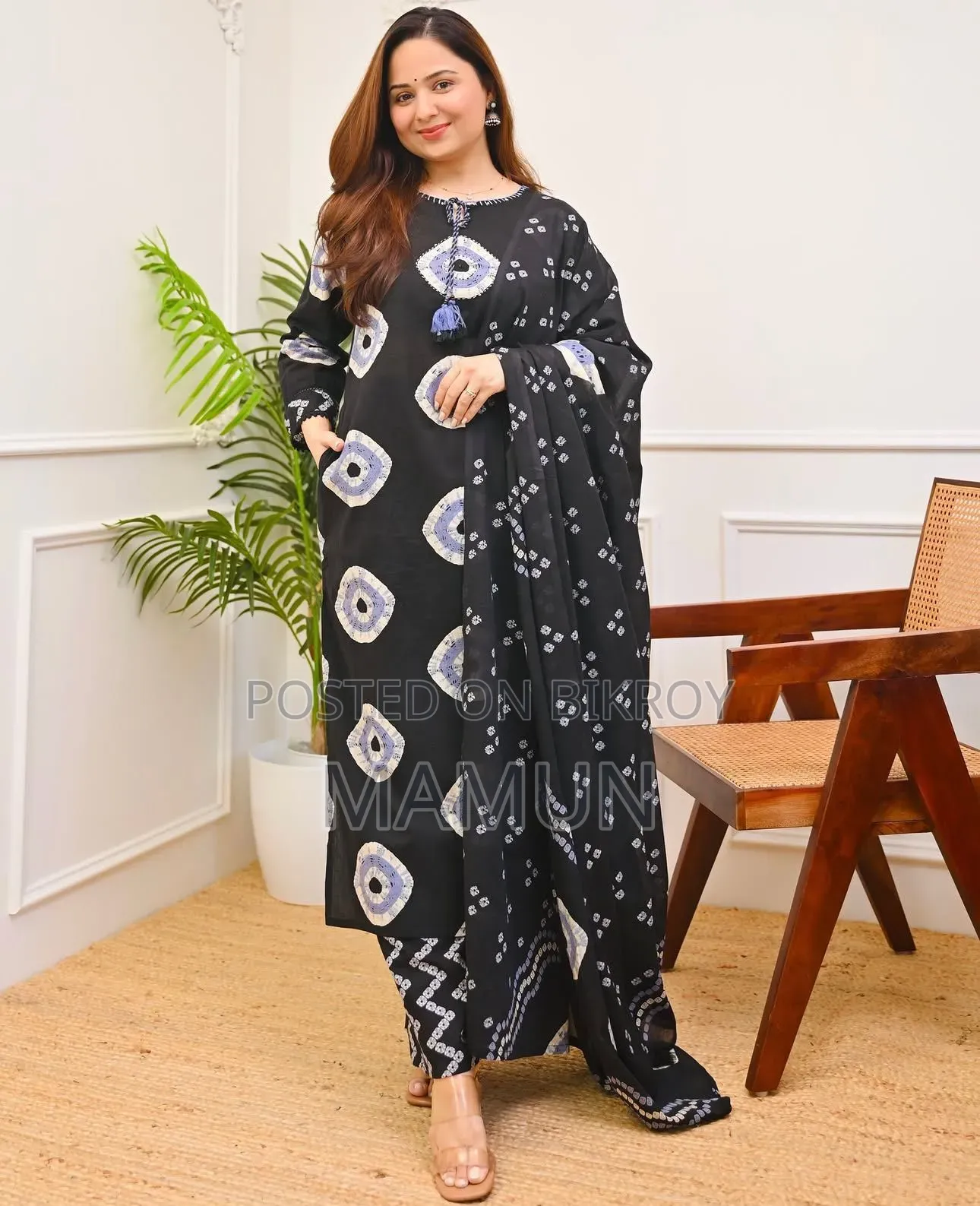 চুনরি প্রিন্ট থ্রি পিস
