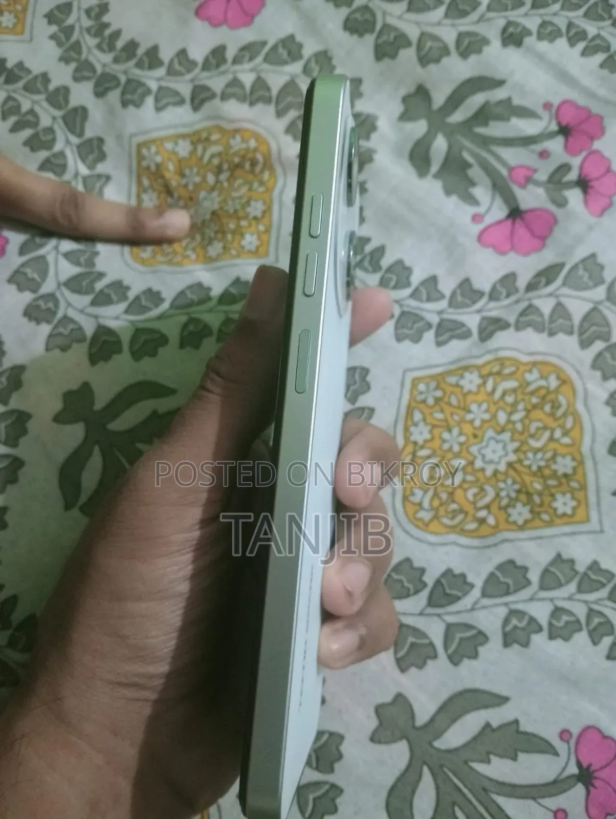টেকনো স্পার্ক গো ১২৮ জিবি হোয়াইট