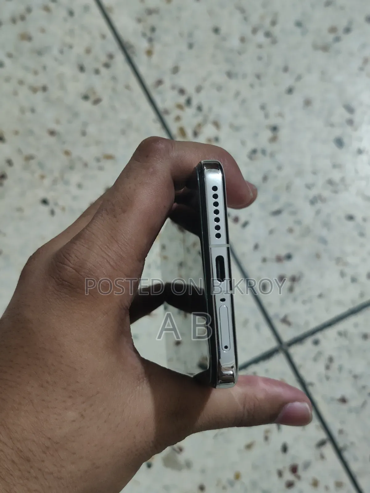শাওমি ১৫ প্রো ২৫৬ জিবি সিলভার