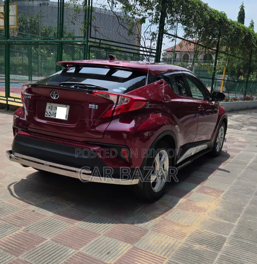 Toyota C-HR 2018 Maroon