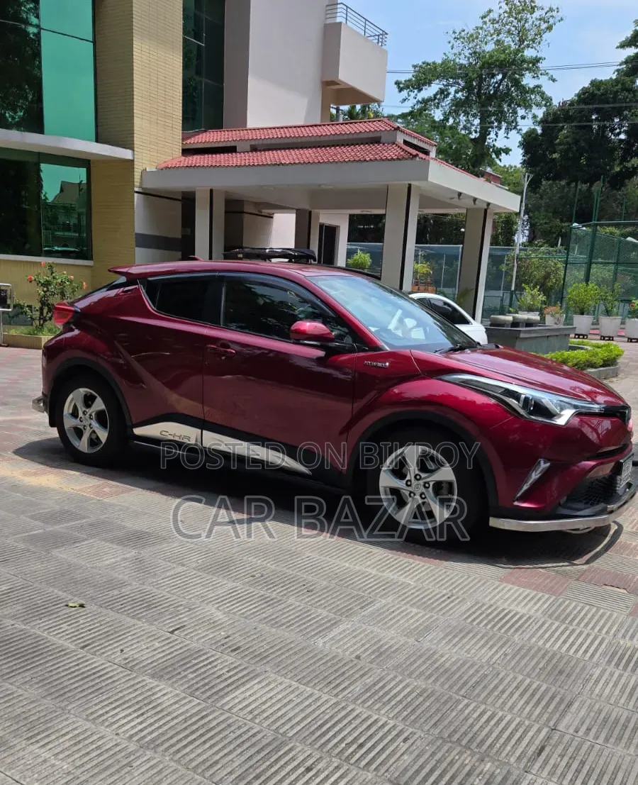Toyota C-HR 2018 Maroon