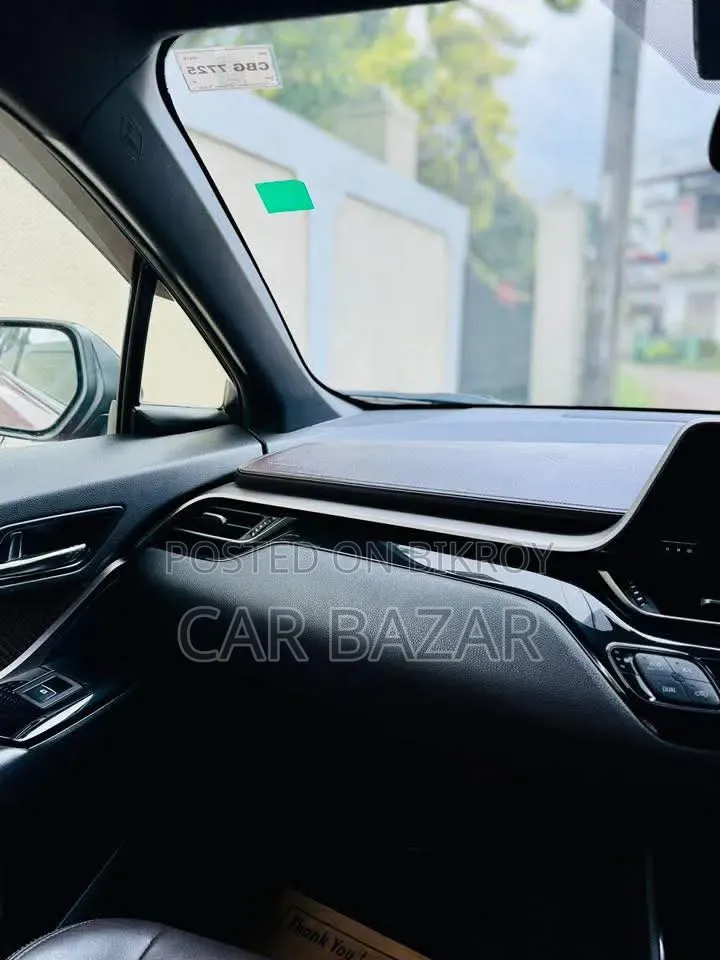 Toyota C-HR 2018 Maroon