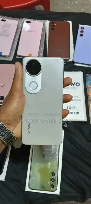Vivo V50e 256 GB White