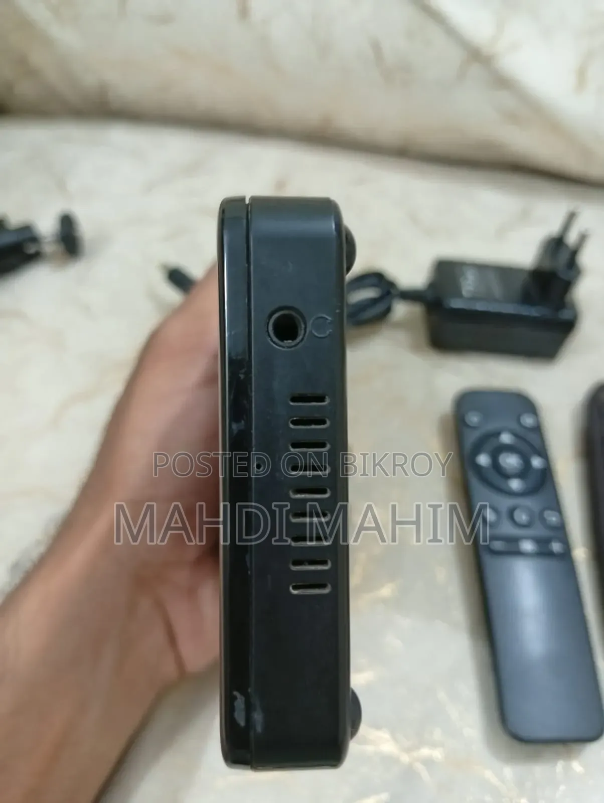 মিনি পকেট প্রজেক্টর