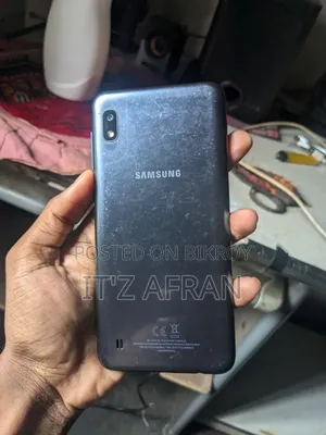 Samsung A10 32 GB Black