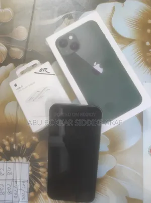 Apple iPhone 13 128 GB Green